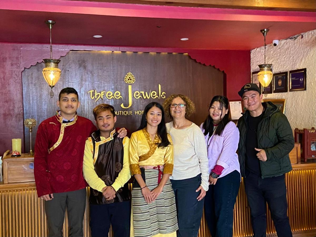 Three Jewels Boutique Hotel Pokhara Exteriör bild