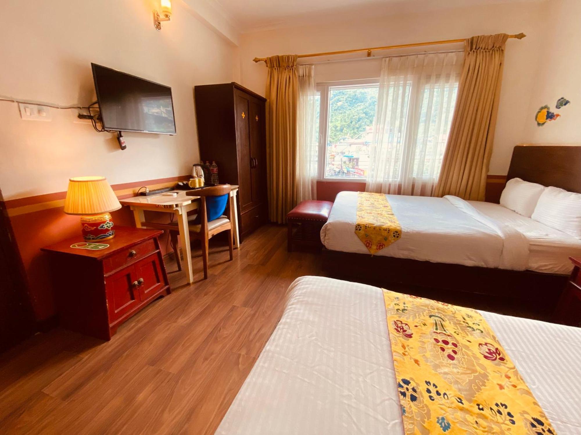 Three Jewels Boutique Hotel Pokhara Exteriör bild