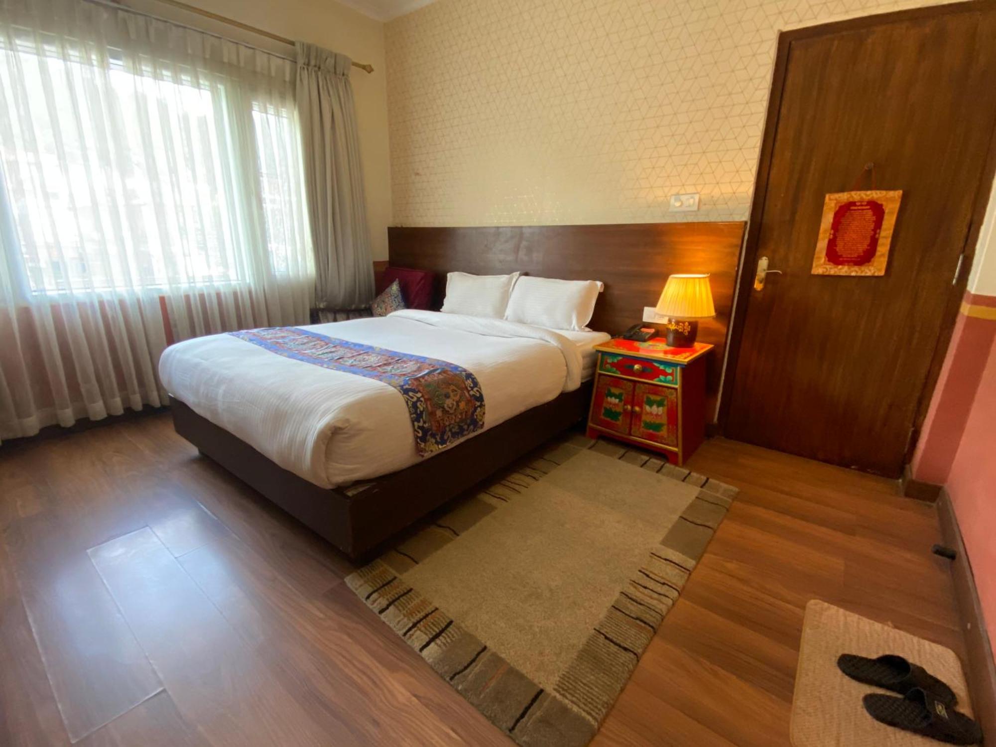 Three Jewels Boutique Hotel Pokhara Exteriör bild